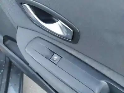 Автозапчастина б/у передній правий віконний вимикач для renault scénic iii (jz0/1_) 1.5 dci посилання на oem iam 156013870