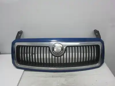 Автозапчастина б/у ПЕРЕДНЯ РЕШІТА для SKODA FABIA (6Y2/6Y3)  Посилання на OEM IAM 00101117014  