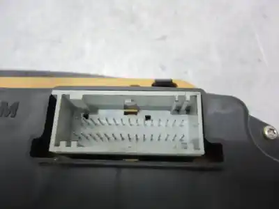 Автозапчастина б/у панель інструментів для renault clio ii fase i (b/cb0) d7f720 посилання на oem iam 216501761  