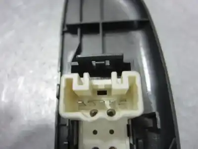 Автозапчасти б/у выключатель переднего правого окна за toyota yaris (ncp1/nlp1/scp1) 1szfe ссылки oem iam 8481012080  