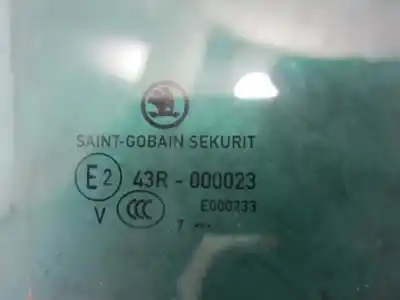 Автозапчастина б/у задне праве скло для skoda superb combi (3v5) dfh посилання на oem iam 43r000023  