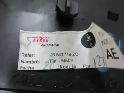 Автозапчастина б/у аераційна решіта для citroen c4 grand picasso 9hz посилання на oem iam 96541119zd  