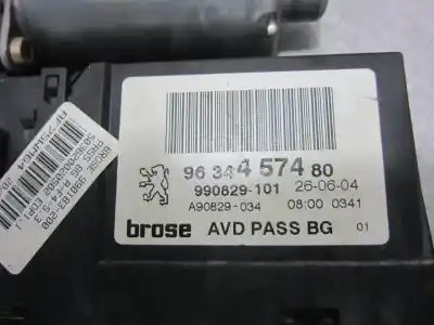 Автозапчастина б/у двигатель переднього правого скла для peugeot 307 break (3e) 1.6 hdi 110 посилання на oem iam 9634457480  