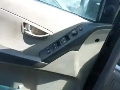 Pezzo di ricambio per auto di seconda mano interruttore alzacristalli anteriore sinistro per ssangyong korando d20dtf riferimenti oem iam 
