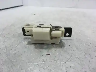 İkinci el araba yedek parçası BAGAJ / KAPI KILIDI için KIA CARENS (RS)  OEM IAM referansları 8200076240D  