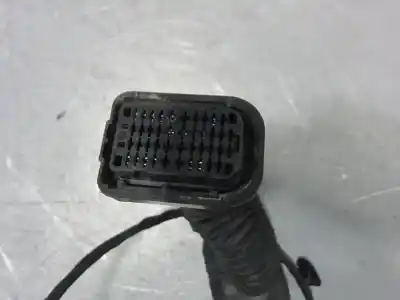 Pezzo di ricambio per auto di seconda mano pezzi vari per renault kangoo ii (f/kw0) emotion 90 cv / 66 kw riferimenti oem iam 241242678r  