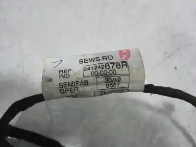 Pezzo di ricambio per auto di seconda mano pezzi vari per renault kangoo ii (f/kw0) emotion 90 cv / 66 kw riferimenti oem iam 241242678r  