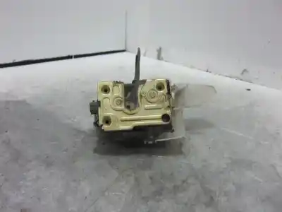 Second-hand car spare part FRONT RIGHT DOOR LOCK for RENAULT CLIO II FASE I (B/CB0)  OEM IAM references 7701045305  