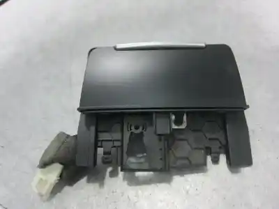 Автозапчастина б/у попільничка для audi a5 descapotable (8f7) 2.7 tdi посилання на oem iam 8k0857951
