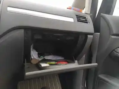 Автозапчасти б/у бардачок за ford focus c-max (cap) d-g8da ссылки oem iam   