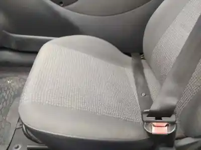 Second-hand car spare part right front seat for opel corsa c (x01) 1.3 cdti (f08, f68) oem iam references   