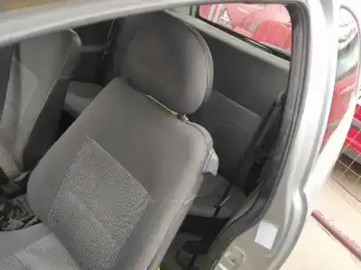 Автозапчастина б/у ліве передне сиділо для opel corsa c (x01) 1.3 cdti (f08, f68) посилання на oem iam   