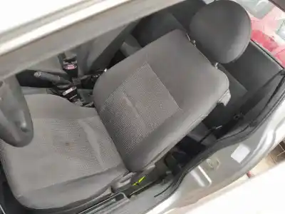 Second-hand car spare part left front seat for opel corsa c (x01) 1.3 cdti (f08, f68) oem iam references 