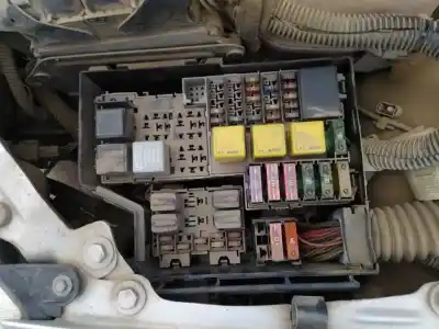 Second-hand car spare part fuse box unit for opel corsa c (x01) 1.3 cdti (f08, f68) oem iam references 13140080