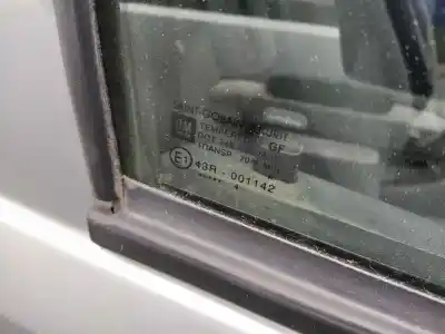 Second-hand car spare part front right glass window for opel corsa c (x01) 1.3 cdti (f08, f68) oem iam references 43r001142  