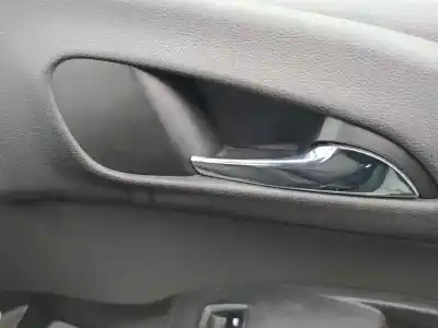 Автозапчасти б/у внутри передней правой ручки за opel meriva b monospace (s10) 1.7 cdti (75) ссылки oem iam 