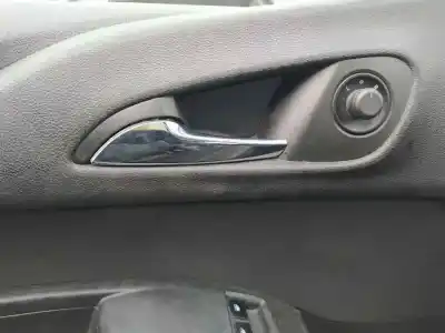 Автозапчасти б/у левая передняя внутренняя ручка за opel meriva b monospace (s10) 1.7 cdti (75) ссылки oem iam 