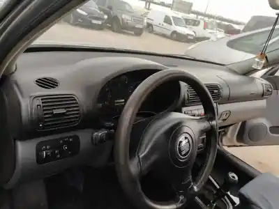 Автозапчасти б/у панель приборов за seat toledo ii (1m2) 2.3 v5 ссылки oem iam 