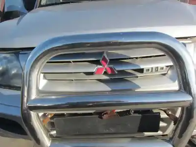 Second-hand car spare part front grille for mitsubishi montero (v60/v70) glx oem iam references 