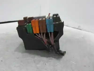 Second-hand car spare part fuse box unit for renault laguna ii (bg0/1_) 1.9 dci (bg08, bg0g) oem iam references 8200283134  