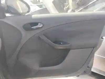 Автозапчастина б/у регулятор переднього правого скла для seat toledo iii (5p2) 1.9 tdi посилання на oem iam 