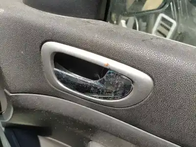 Автозапчасти б/у внутри передней правой ручки за peugeot 307 break / sw (s1) 9hydv6ted4 ссылки oem iam 
