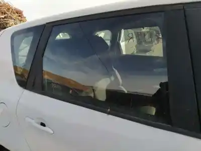 Автозапчастина б/у задне праве скло для renault scénic iii (jz0/1_) 1.5 dci посилання на oem iam 