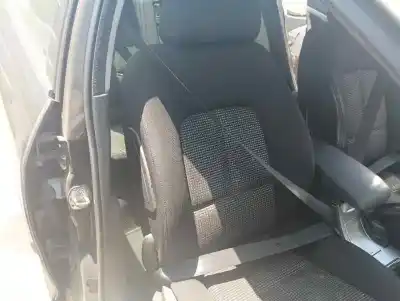 Автозапчастина б/у передній правий ремін безпеки для peugeot 407 sw rhrdw10bted4 посилання на oem iam 