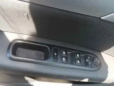 Автозапчастина б/у передні вікний вмикач для peugeot 407 sw rhrdw10bted4 посилання на oem iam 