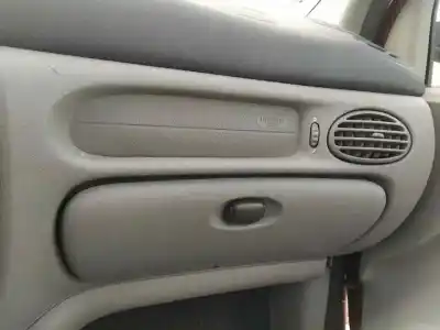 Автозапчасти б/у бардачок за renault scenic (ja..) f9q732 ссылки oem iam 