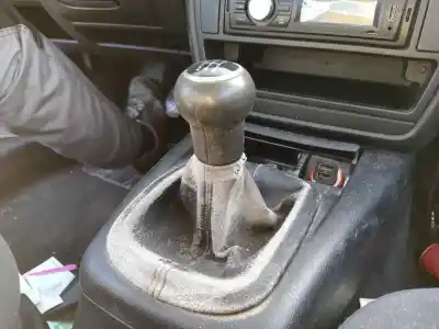 Second-hand car spare part gear lever for volkswagen passat b5.5 variant (3b6) 1.9 tdi oem iam references 