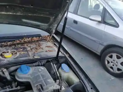 Автозапчасти б/у амортизатор капота за audi a4 b6 (8e2) 2.0 ссылки oem iam 