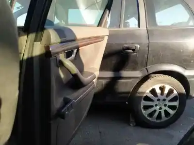 Автозапчасти б/у обивка задней правой двери за audi a4 b6 (8e2) 2.0 ссылки oem iam 