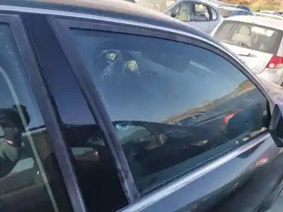 Автозапчасти б/у передняя правая луна за audi a4 b6 (8e2) 2.0 ссылки oem iam 