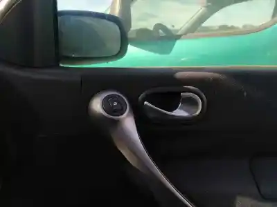 Автозапчастина б/у передній правий віконний вимикач для renault megane ii berlina 5p f9q804 посилання на oem iam 