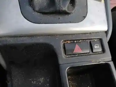 Second-hand car spare part hazard warning lights for bmw serie 3 coupe (e46) m52b206s4 oem iam references 