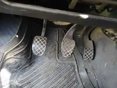 Second-hand car spare part accelerator pedal for audi a6 c5 (4b2) 2.4 oem iam references 
