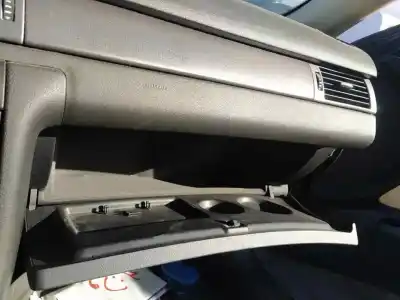 Автозапчастина б/у бардачок для audi a6 c5 (4b2) 2.4 посилання на oem iam   