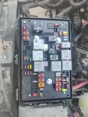 Piesă de schimb auto la mâna a doua panou siguranțe pentru opel astra j berlina 5p a17dtj referințe oem iam 13318782