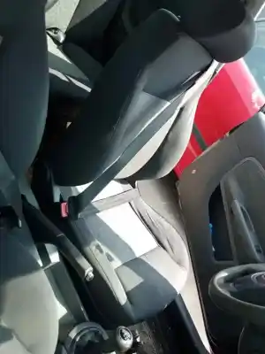 Автозапчастина б/у передній лівий ремін безпеки для opel corsa b (s93) 1.0 i 12v (f08, f68, m68) посилання на oem iam 