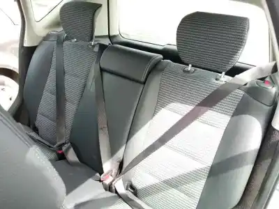 Second-hand car spare part central rear seat belt for mercedes-benz clase a (w169) om640941 oem iam references 