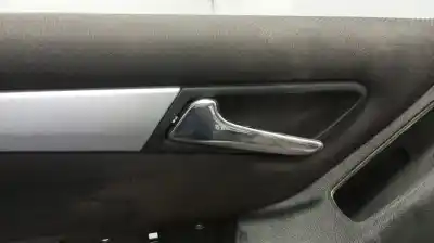 Second-hand car spare part interior left front handle for mercedes-benz clase a (w169) om640941 oem iam references a1697600961
