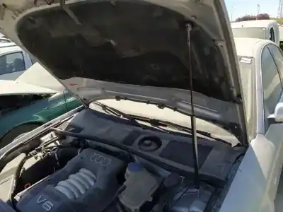 Автозапчасти б/у амортизатор капота за audi a6 c5 (4b2) 2.4 ссылки oem iam 