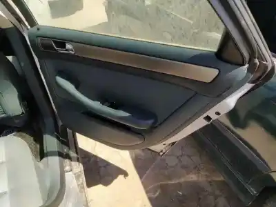 Автозапчасти б/у обивка задней правой двери за audi a6 c5 (4b2) 2.4 ссылки oem iam 