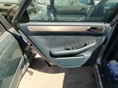Автозапчасти б/у обивка задней левой двери за audi a6 c5 (4b2) 2.4 ссылки oem iam 