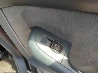 Автозапчасти б/у управление задними правыми стеклами за audi a6 c5 (4b2) 2.4 ссылки oem iam 