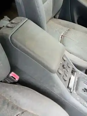Автозапчасти б/у центральный подлокотник за mercedes-benz clase ml (bm 163) m112942 ссылки oem iam 