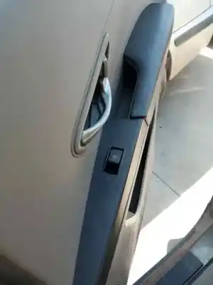 Pezzo di ricambio per auto di seconda mano comando alzacristalli posteriori destro per ssangyong korando d20dtf riferimenti oem iam 