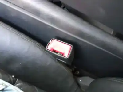 Автозапчасти б/у крюк для ремня передний правый за audi a6 c6 (4f2) 2.0 tdi ссылки oem iam 