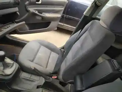 Автозапчастина б/у передній правий ремін безпеки для audi a4 b5 (8d2) 1.9 tdi посилання на oem iam 